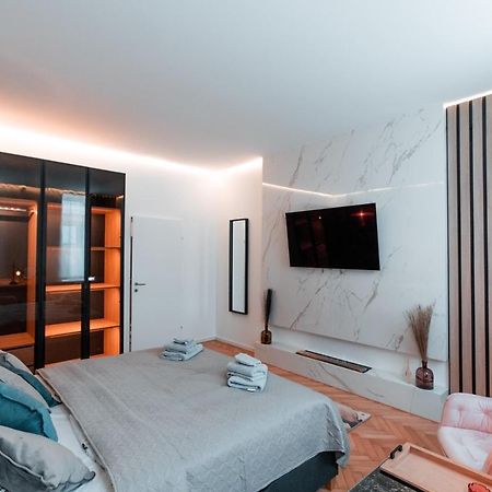 Petit luxe Apartment Vienne Extérieur photo